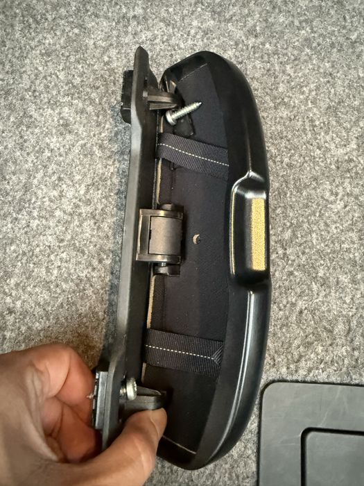 Чекмедже за очила за БМВ