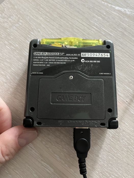Game Boy Advance SP / AGS-101 / Новая батарея