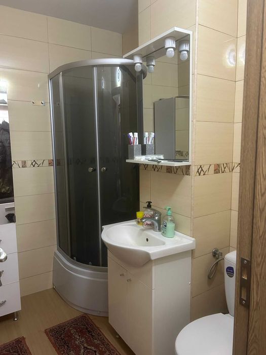 vand garsoniera renovata