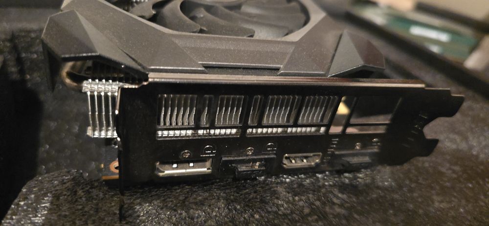 Placa video Ati Radeon Rx 5600 XT MSI 8G OC