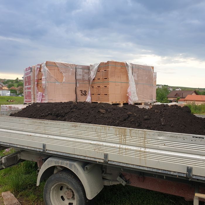 Vand si transport nisip pietris  sort pamant negru piatra concasata