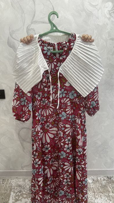 Платье по 4000 тг, размер М