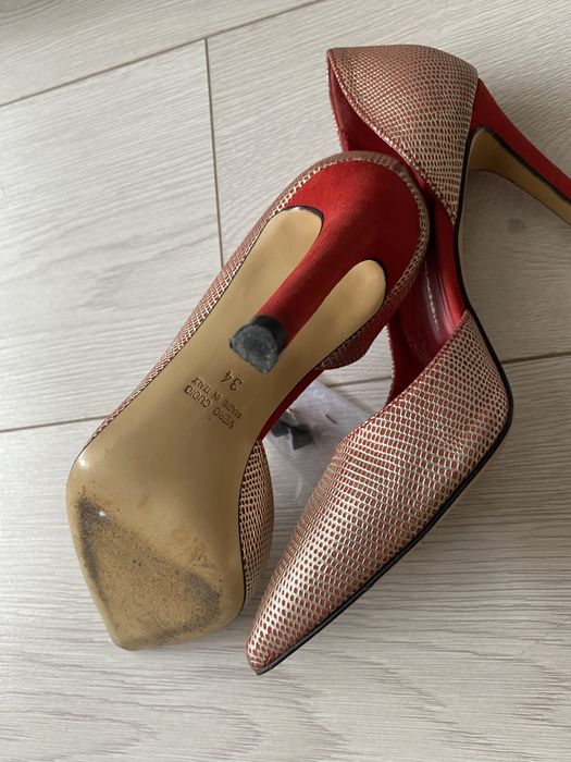 Туфли на высоких каблуках