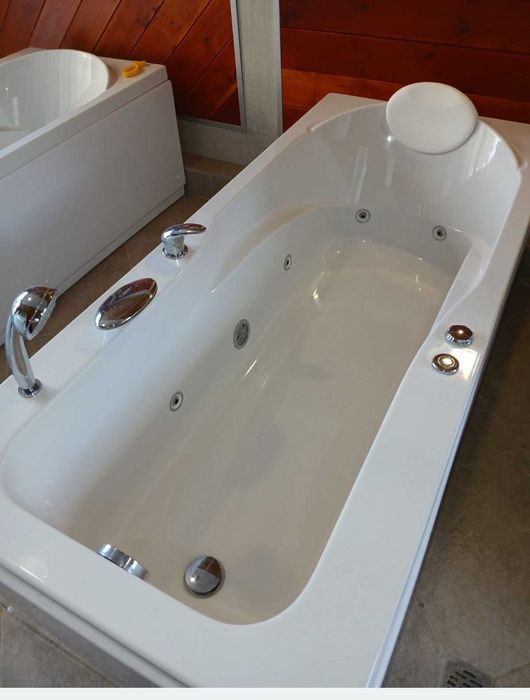 Хидромасажна вана