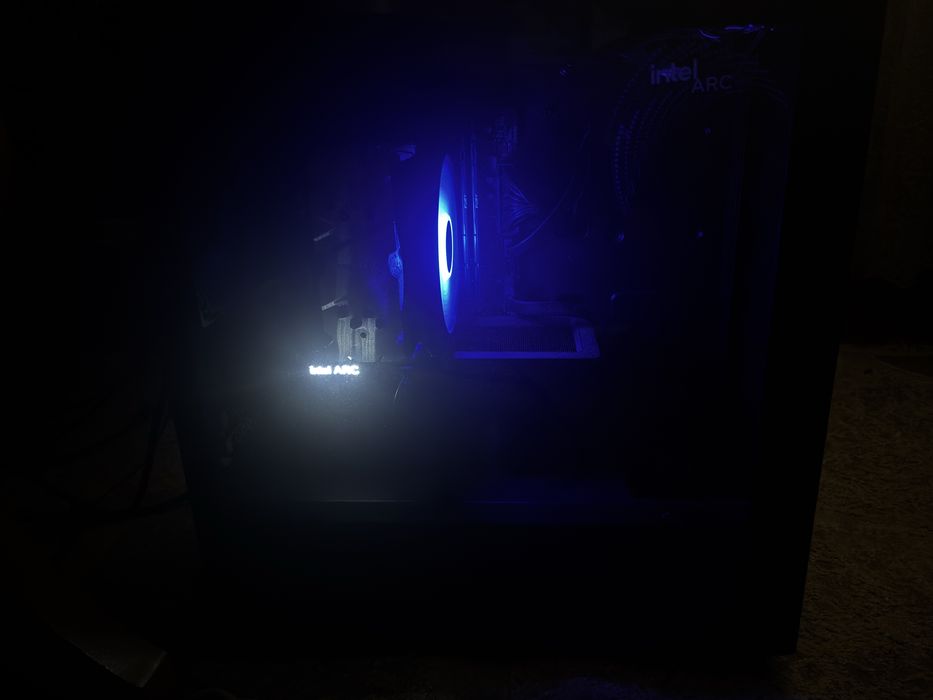 Intel Core i3-12100F + Intel Arc B580 12GB