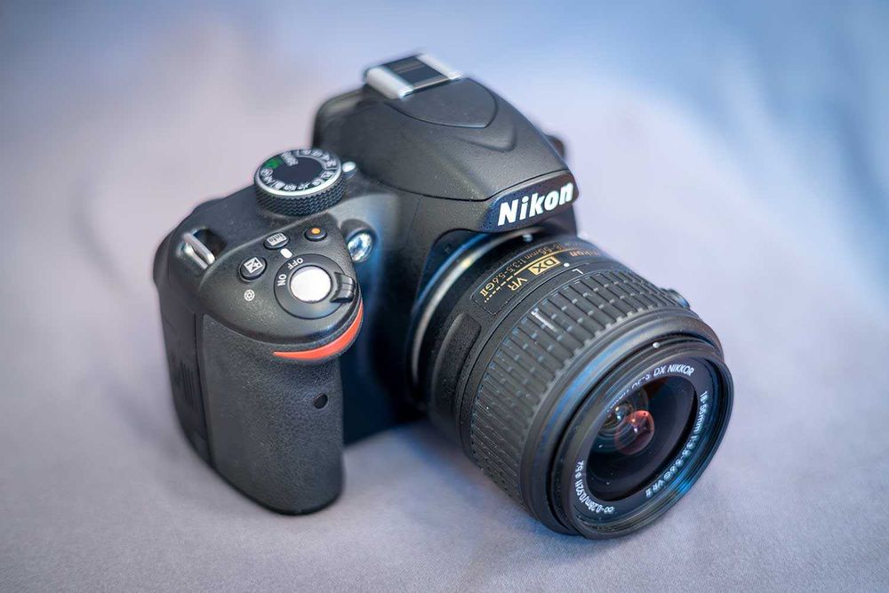 Nikon D3200 + 18-55 VR | 6.703 cadre | Cutie + accesorii | 1.049 lei