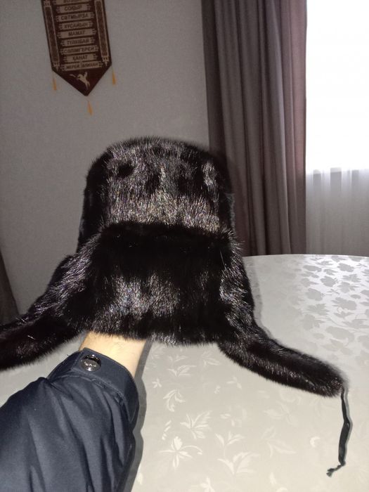 Продам норковою шапку.
