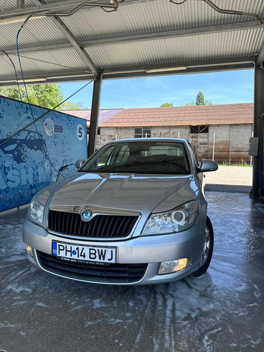 Skoda Octavia 2013 1.6 tdi benzina