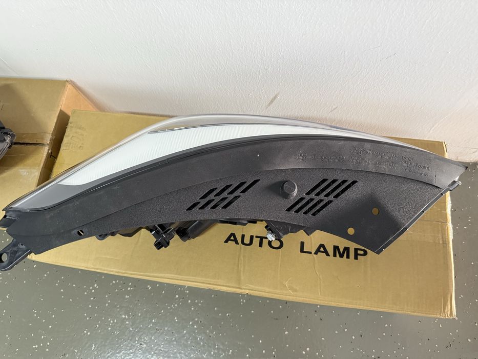 Фара Tucson 15-19