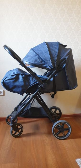 продам детскую коляску