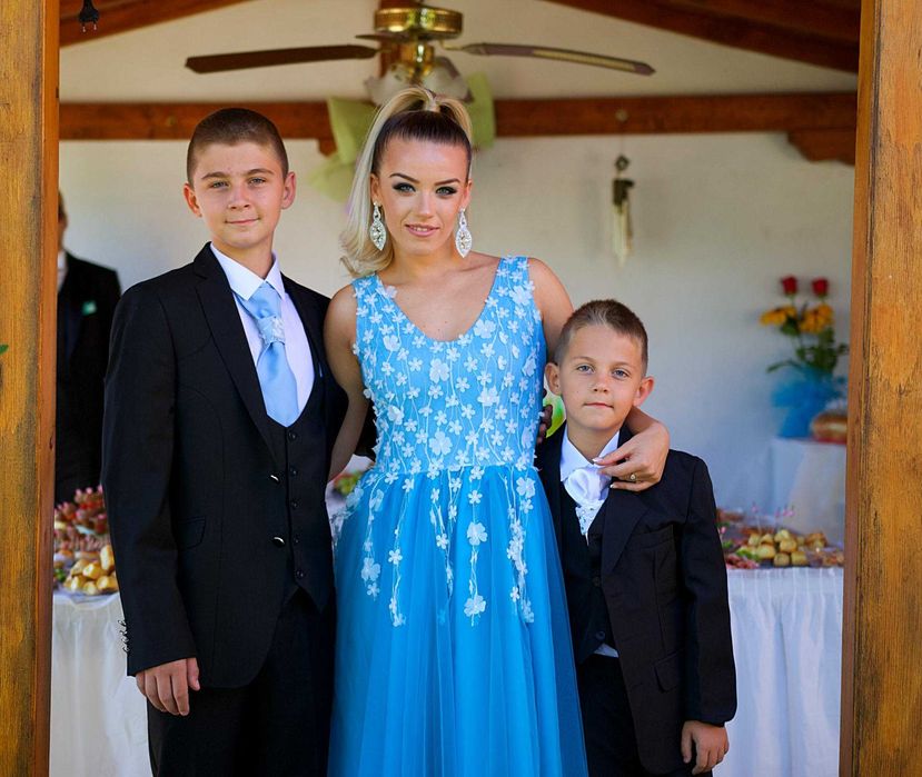 Рокля в перфектно състояние. Подходяща за бал или шаферка