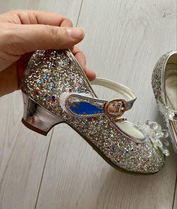Pantofi stralucitori, superbi,cristale, Cenusareasa, Disney, 20cm