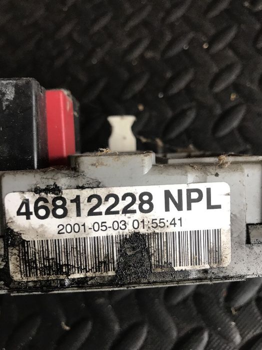 Кутия с предпазители за Fiat Doblo Jtd (2002-2011) 46812228 / 46552681
