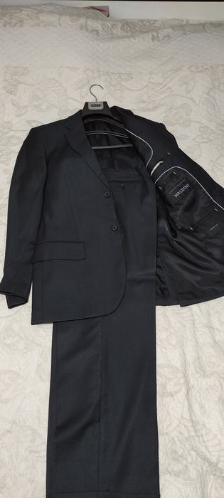 Продам итальянский костюм