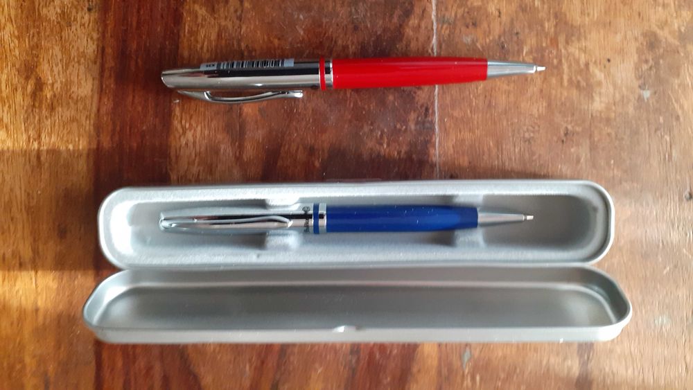 химикалка Пеликан в кутия, Peliкan Jazz Classic K35 цвят фуксия и др