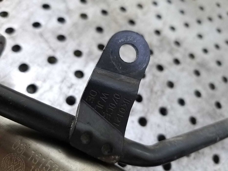 Furtun conducta apa 1.6 tdi vw golf 6 5k 1k0121070ce