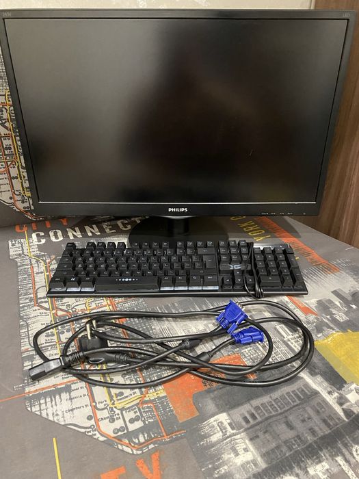 Продам монитор клавиатура в подарок