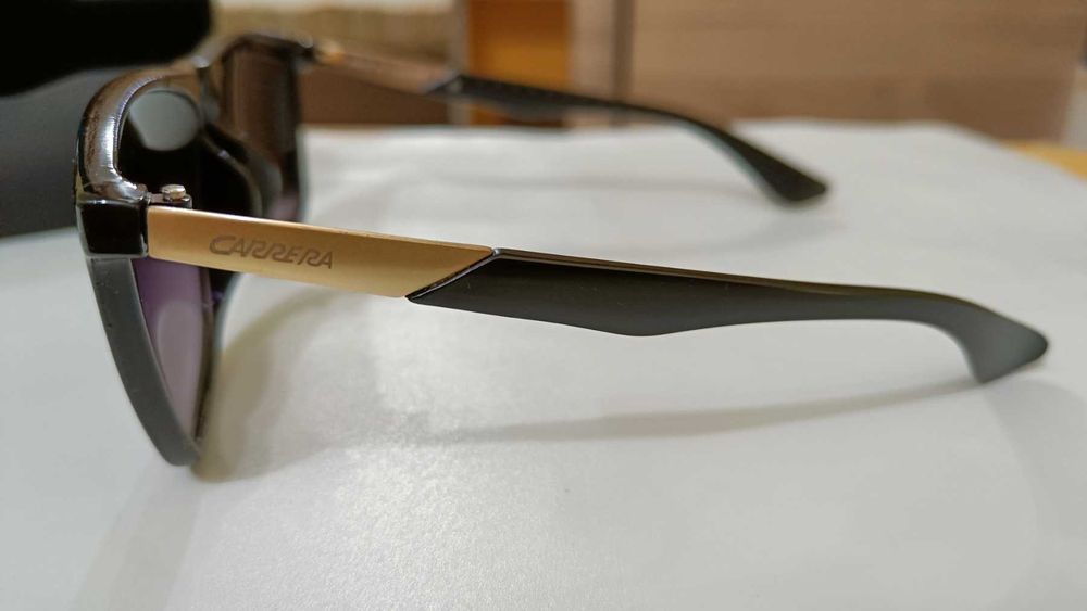 Слънчеви очила Carrera