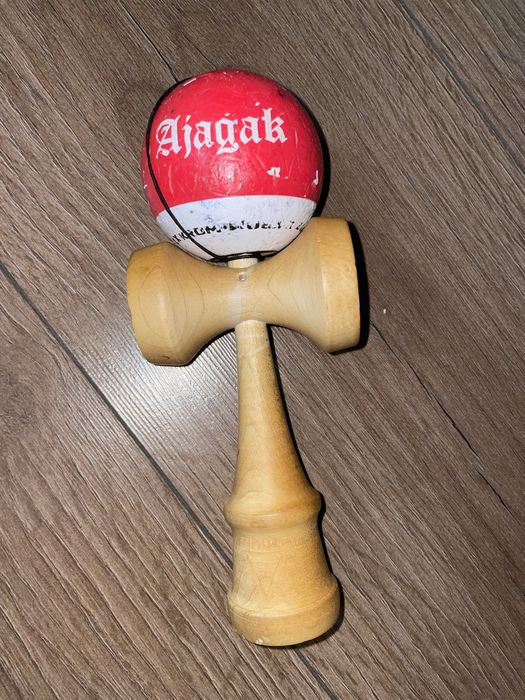 Кендама България Krom