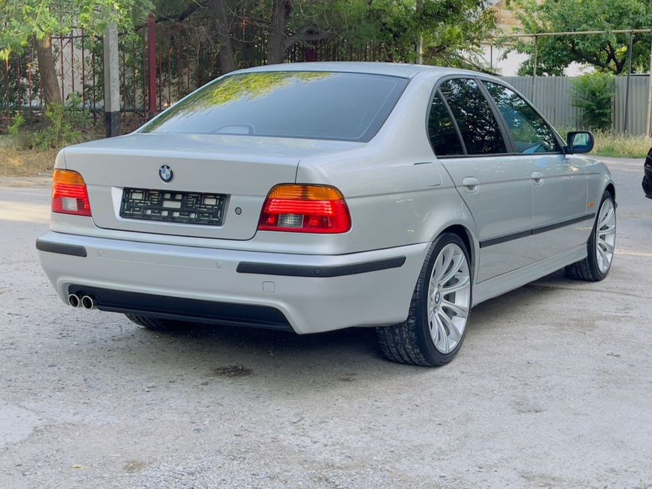 Задний М бампер БМВ Е39 M5 E39