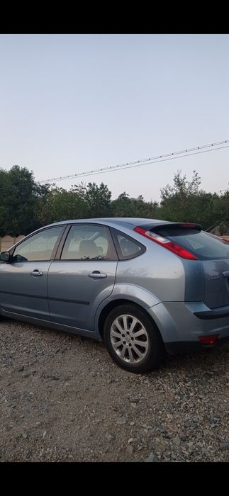 Ford focus ll...