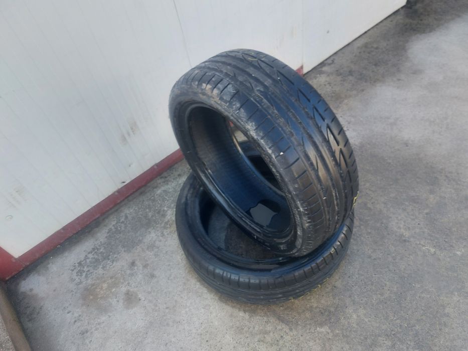 150 lei bucata! Doua anvelope de vara 225 45 r18 Bridgestone! 7 mm