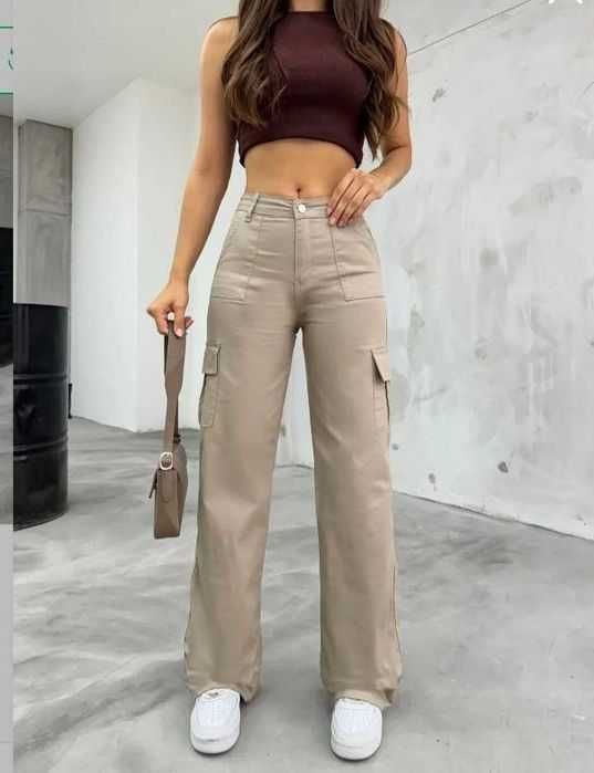 Blugi / Pantaloni cargo de la Bershka, S, M, L, XL