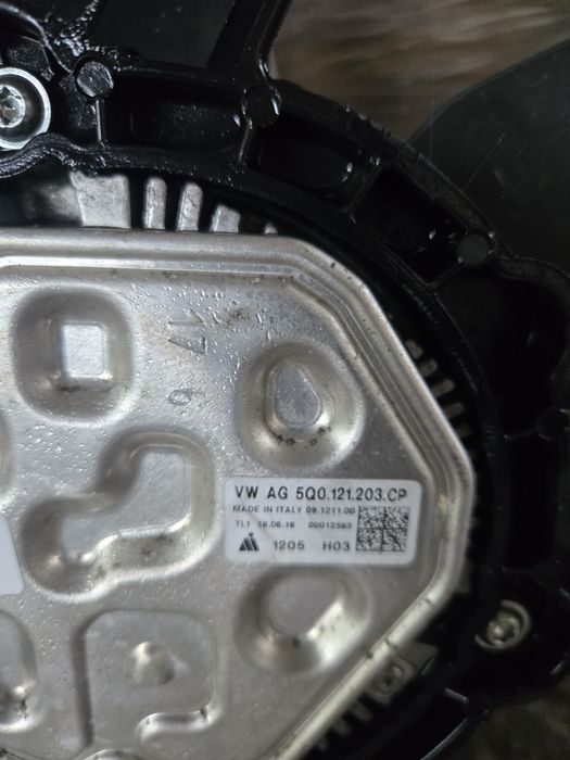 Electroventilator Vw Passat B8 1.6 tdi cod 5Q0121203CP