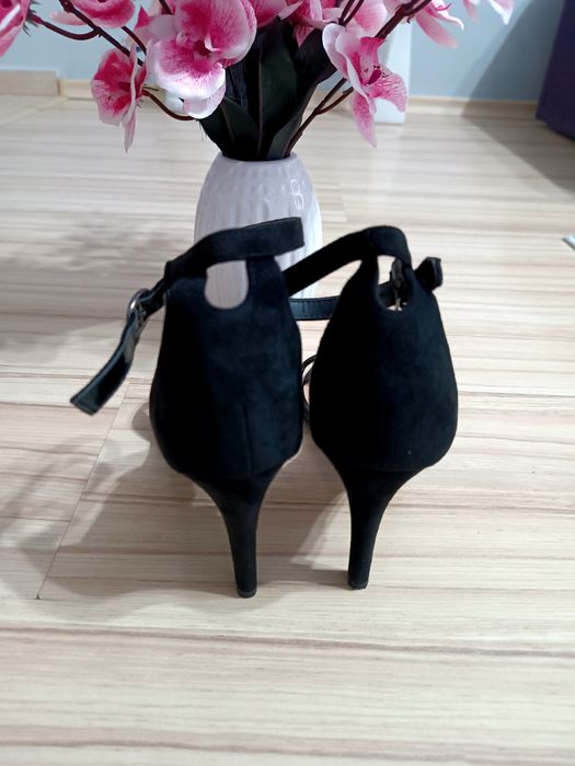 Официални обувки