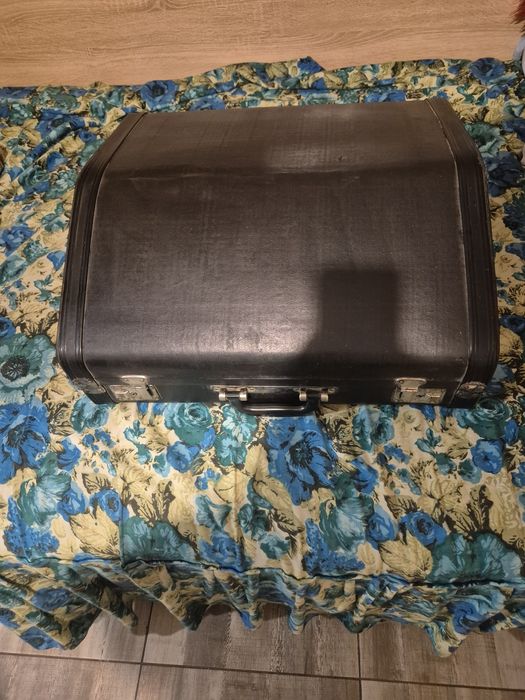 Продавам Акордеон