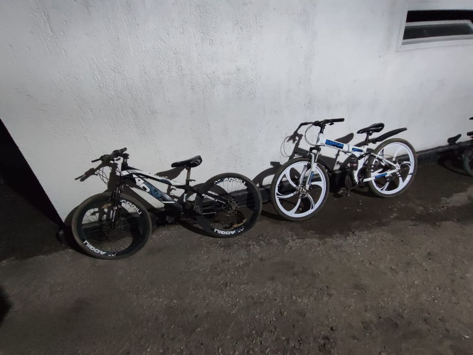 Продам два велика состояние норм
Цена 45.000 за каждый имеется тор