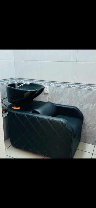 Мойка парикмахера в хорошем состоянии