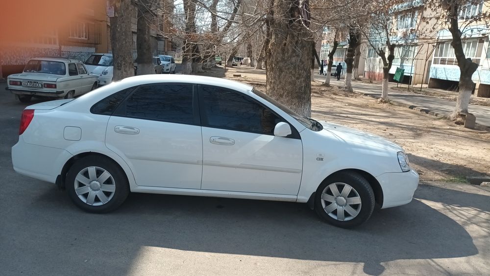 Lacetti 1.8 GAZ  benzin Sotiladi