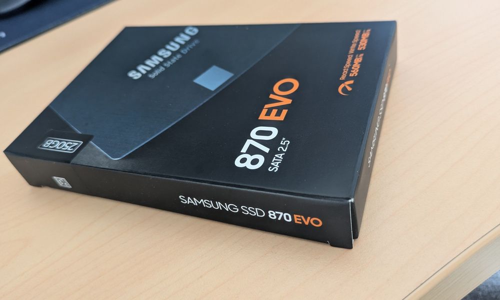 SSD Samsung 870 EVO SATA 2.5" - 250gb - Sigilat