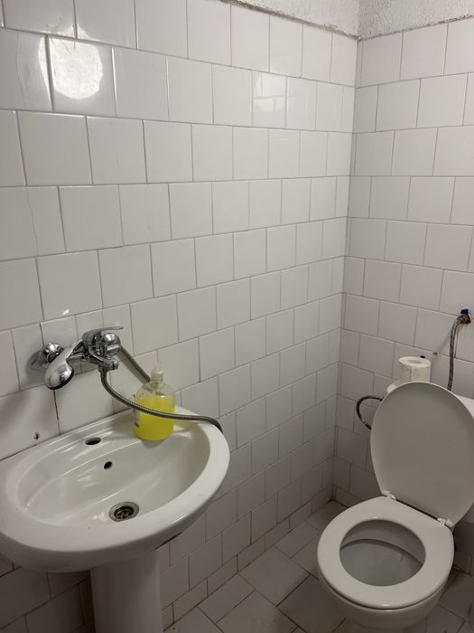 Работещ търговски комплекс / ресторант в център Златни Пясъци