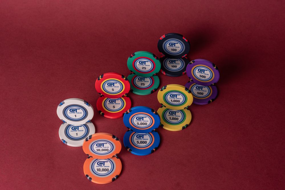 Jetoane poker personalizate ceramice 39mm 43mm si plachete customtables.eu bucuresti stoc urgent #jetoane #jetoanepoker #pokerchips #casino