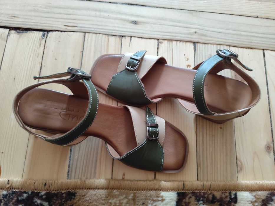 Дамски сандали естествена кожа