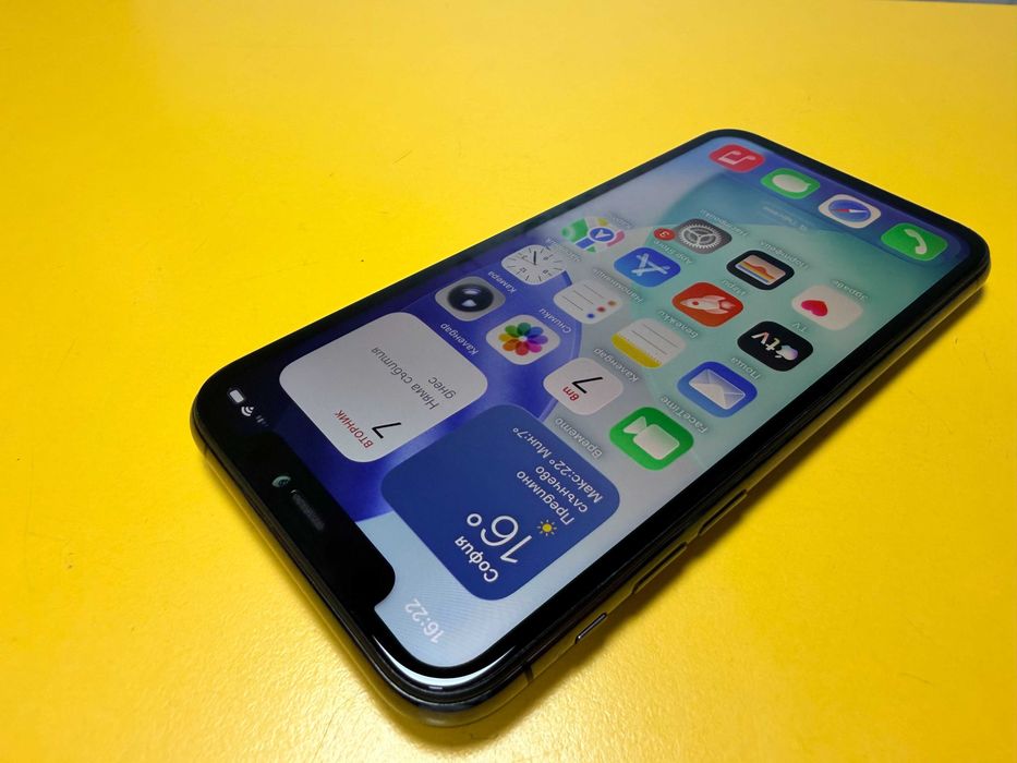 Смартфон Apple iPhone 11 Pro 64GB
