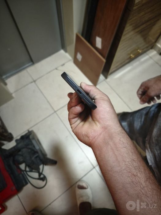 Продам телефон в идеальном состоянии xiaomi 17