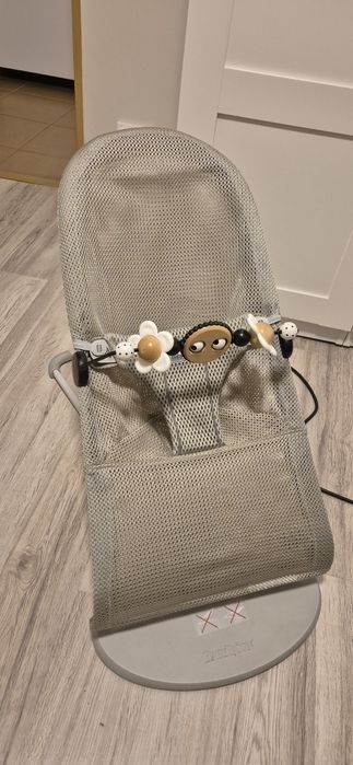 BabyBjörn mesh cu bara de activitati