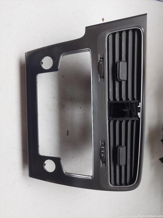 Guri Ventilatie Central Volkswagen Golf 7 [ 2013 - 2017 ] Oem 5G181972