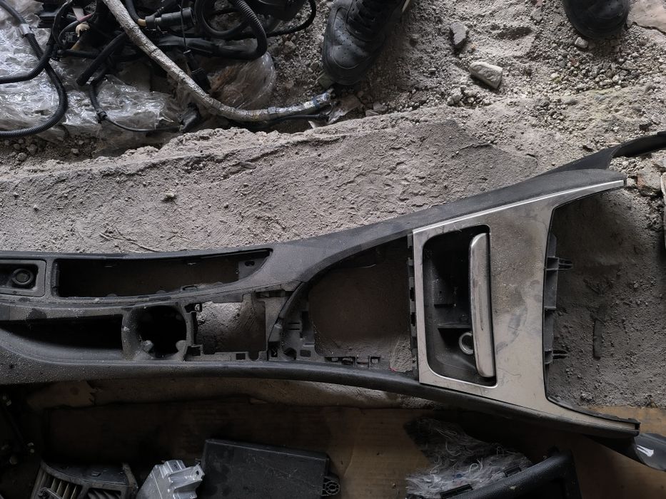 Централна конзола bmw бмв E87 120d n47 177кс 120д  н47