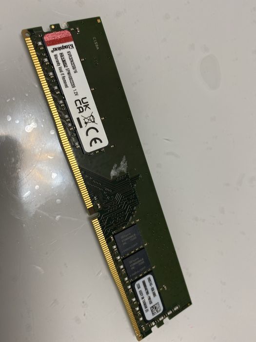 Продам озу 16гб ddr4