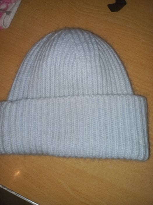 Кепки мужские и шапки. Не дорого