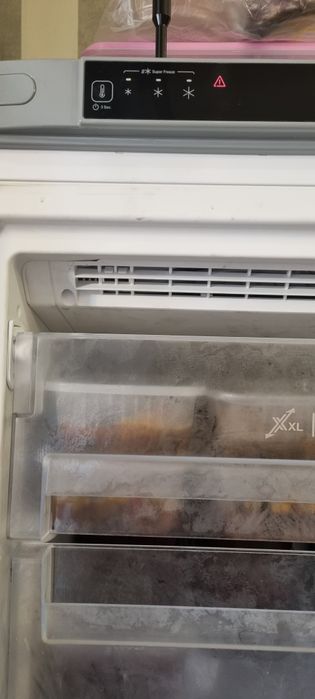Продам Морозильную камеру Imdesit NoFrost