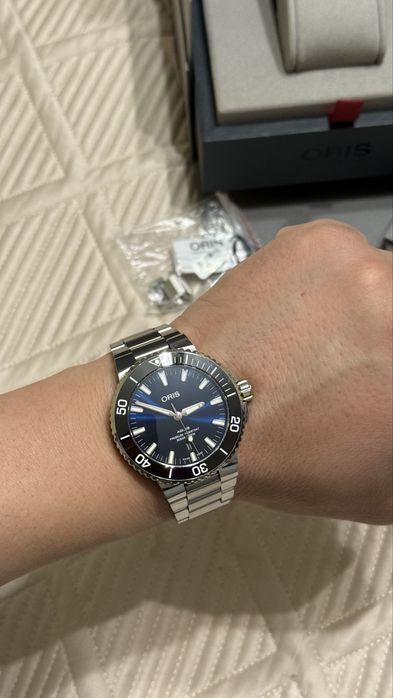 Oris Auqis Date 43.5 mm