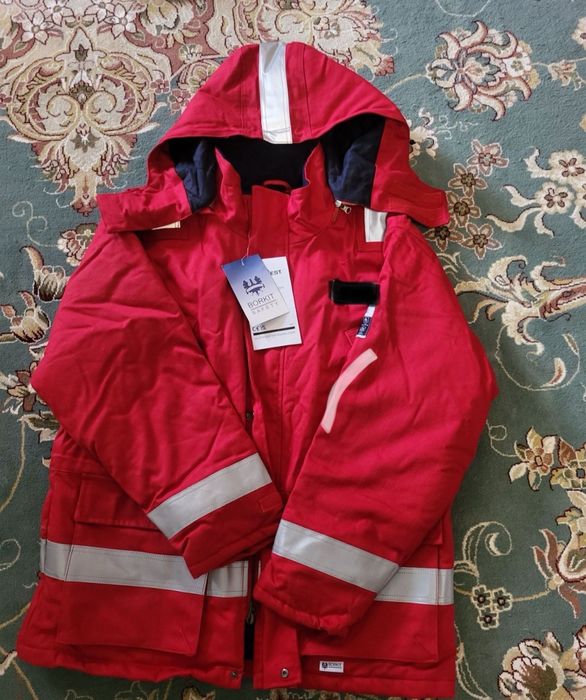 Продам спецодежду