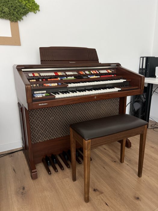 Vand orga Technics U90 cu claviatura dubla