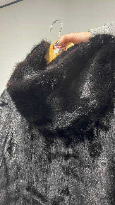 Продам норковую шубу