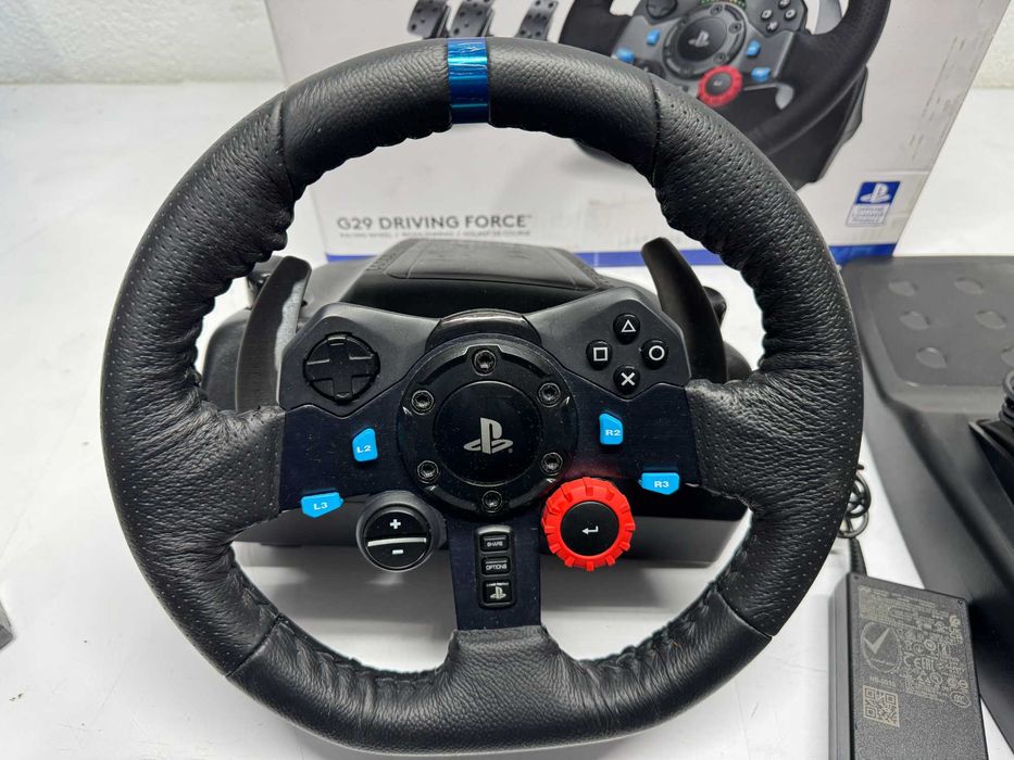 Волан с педали - Logitech G29 / PC/PS4/PS5